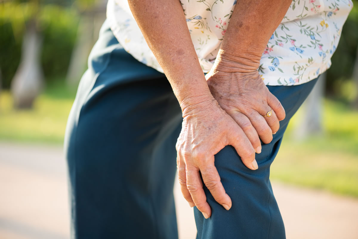 Four Ways to Treat Pain Caused by Your Osteoarthritis