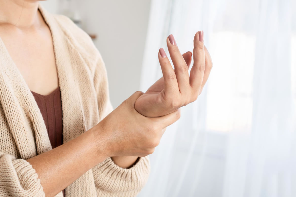 Six Common Causes of Hand Pain and How to Get Relief
