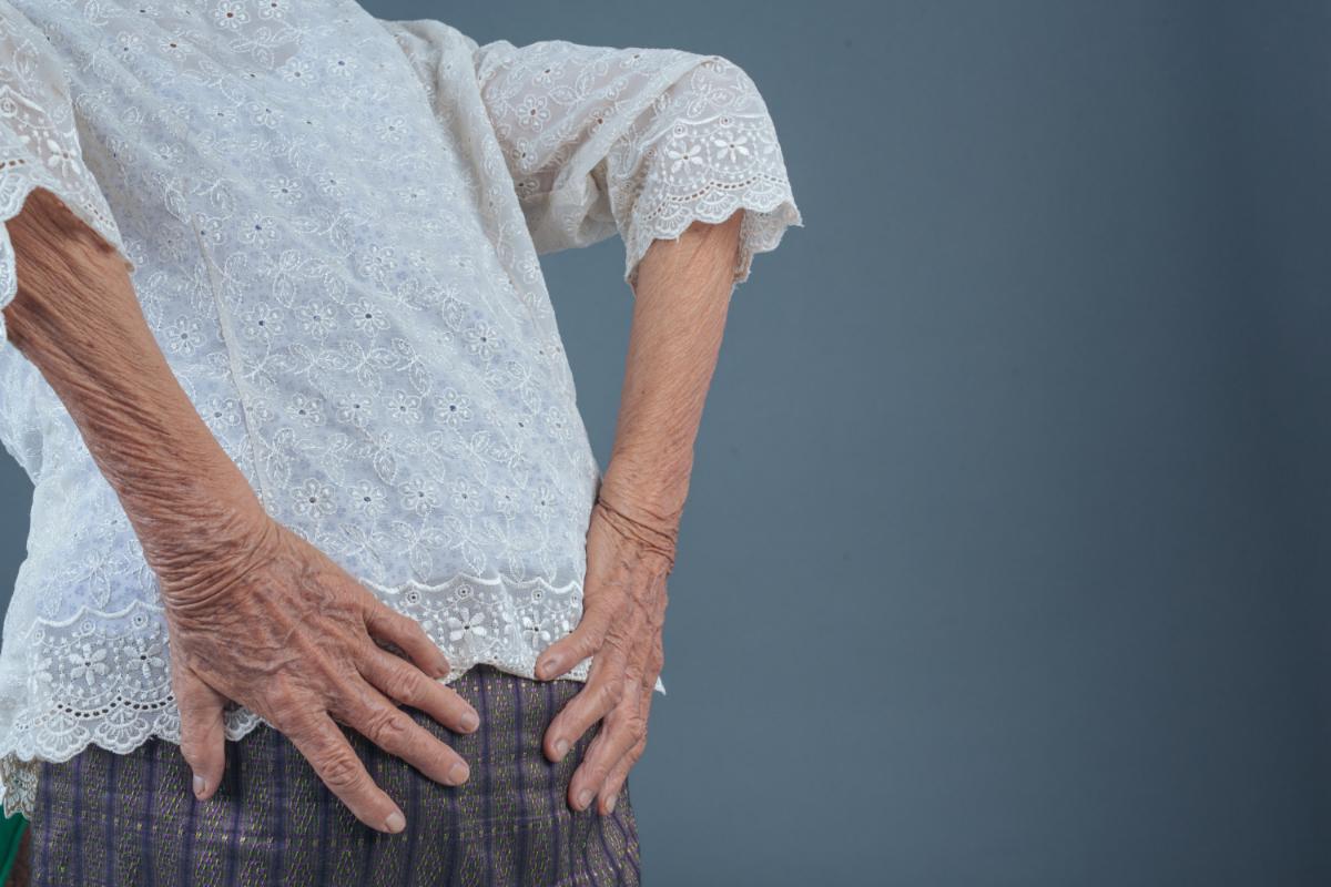 5 Signs You May Be Experiencing Osteoporosis