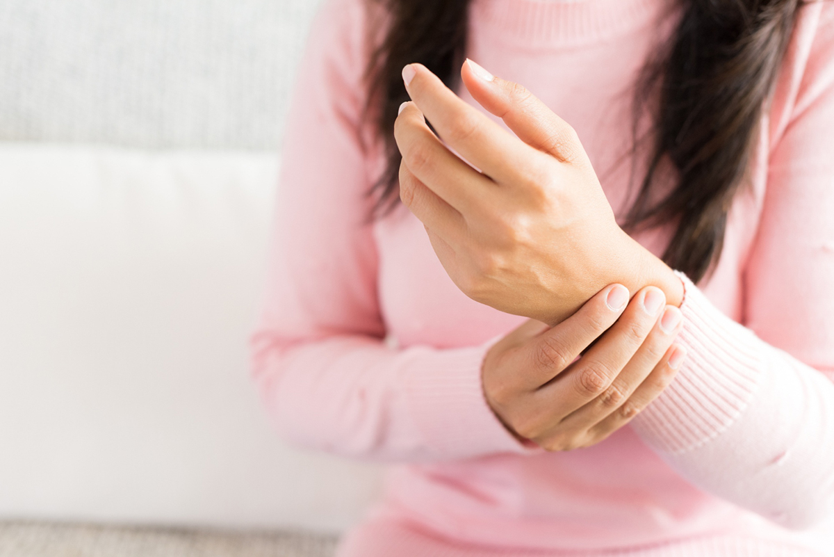 How to Relieve Pain After Hand Surgery