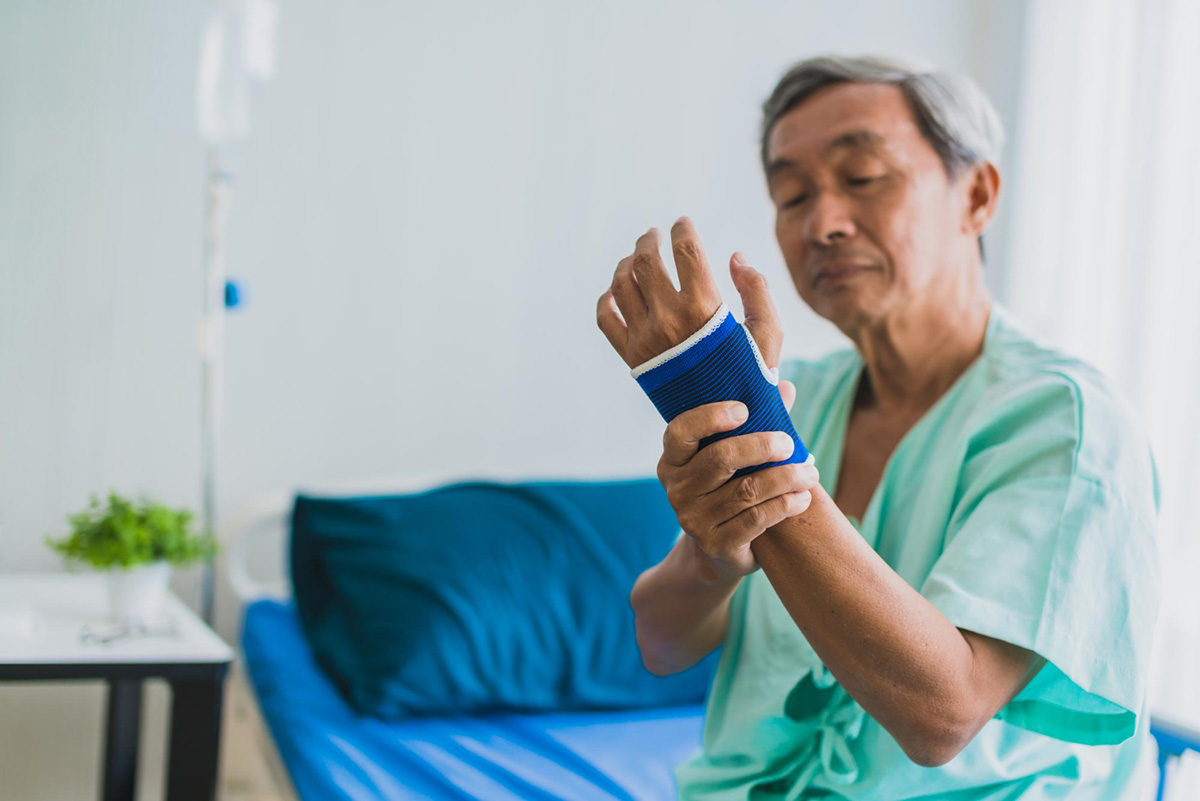 Tips for a Successful Recovery after Wrist Surgery