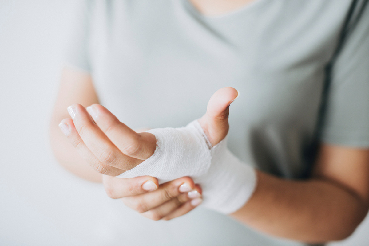 Broken Wrist: Treatment & Diagnosis