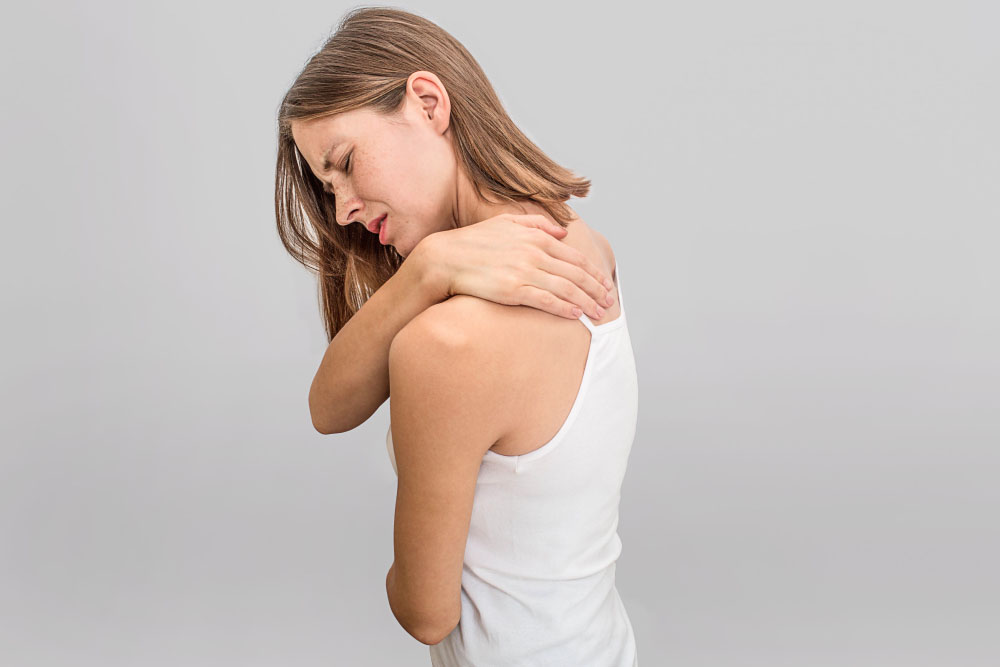 Rotator Cuff Tear: When Is It Time to See a Specialist?
