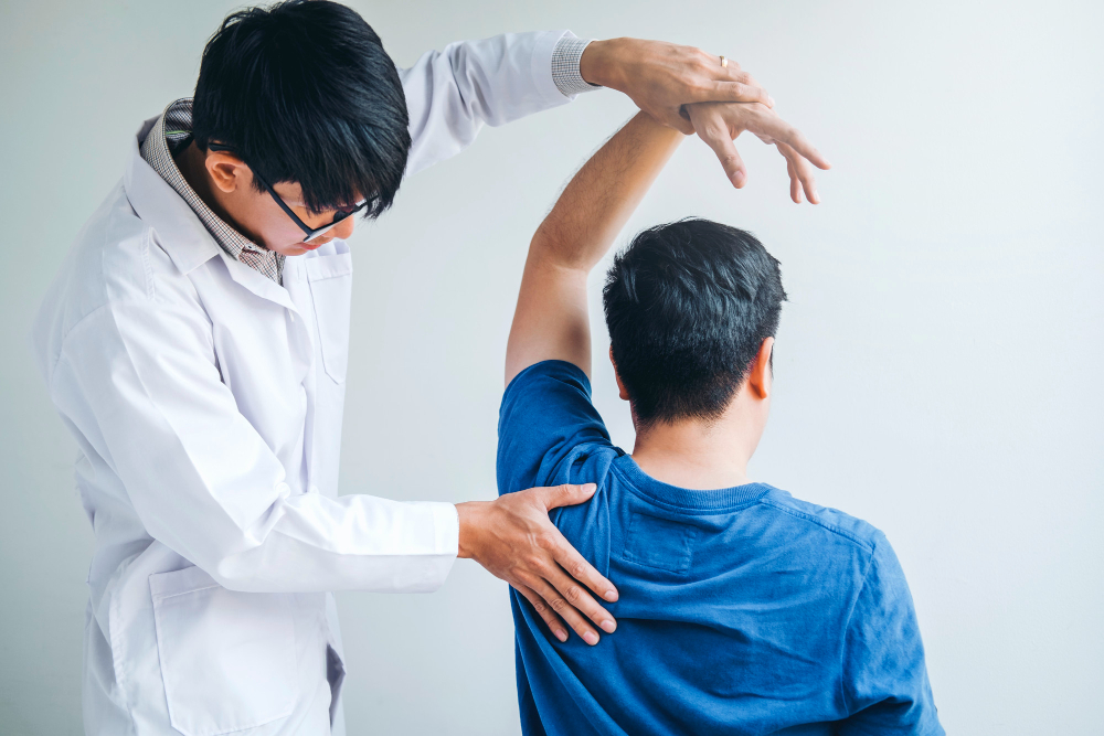 Tips for a Successful and Speedy Total Shoulder Replacement Recovery