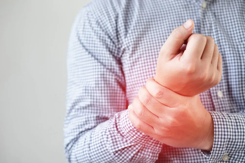 Repairing or Reconstructing Damaged Wrist Ligaments: What You Need to Know